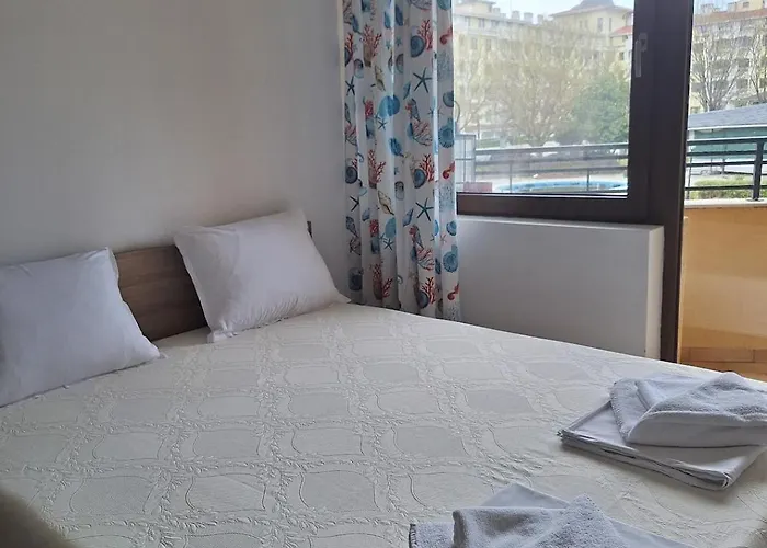 Appartement Tiny In Regina Mare *