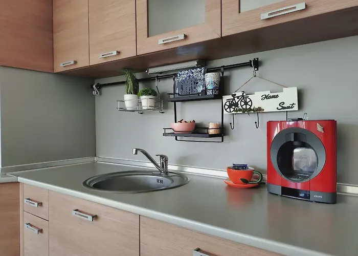 Tiny In Regina Mare * Tsarevo